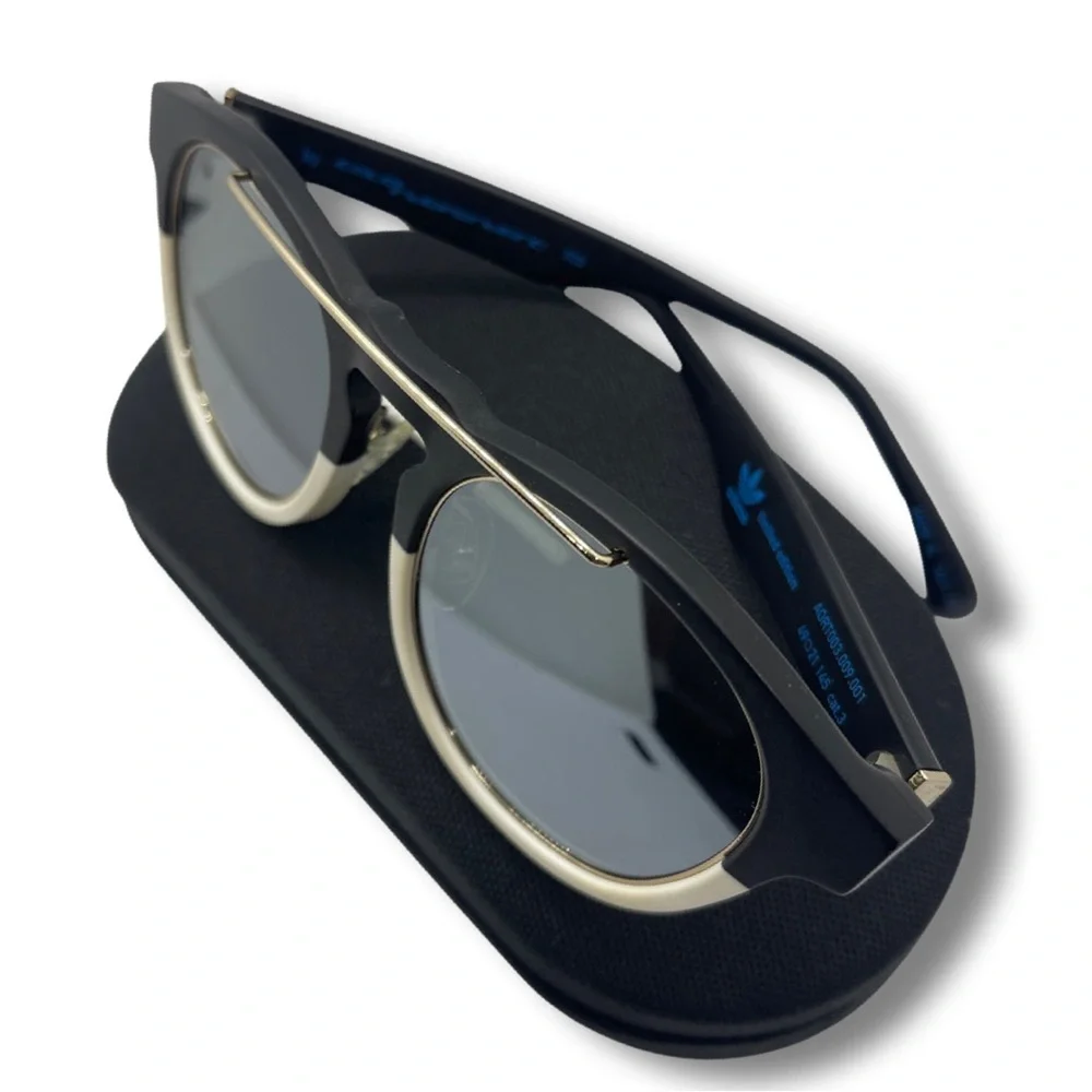 ADIDAS 😎 - Picture 9 of 13